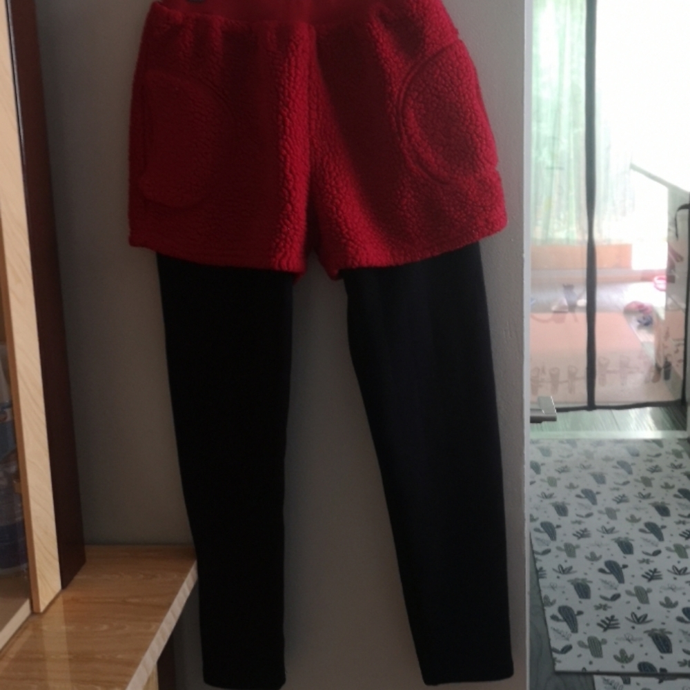 skirt/pants
